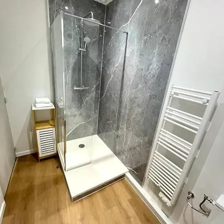 - Proche Gare Appartement